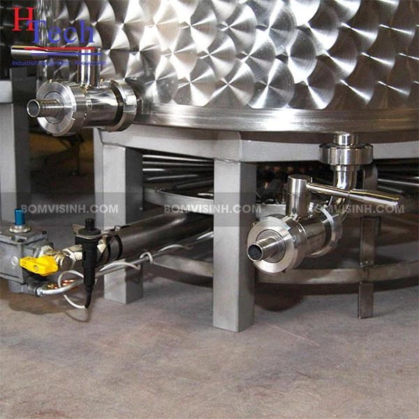 Đuôi chuột clamp vi sinh được lắp đặt trên hệ thống